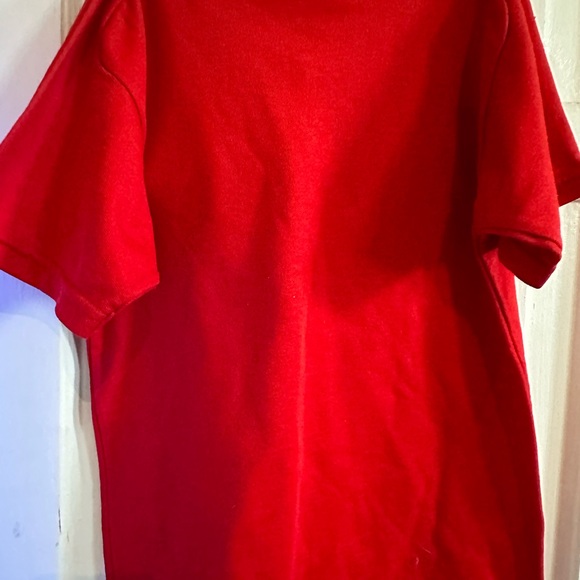 Expos Red Garment - Picture 7 of 11